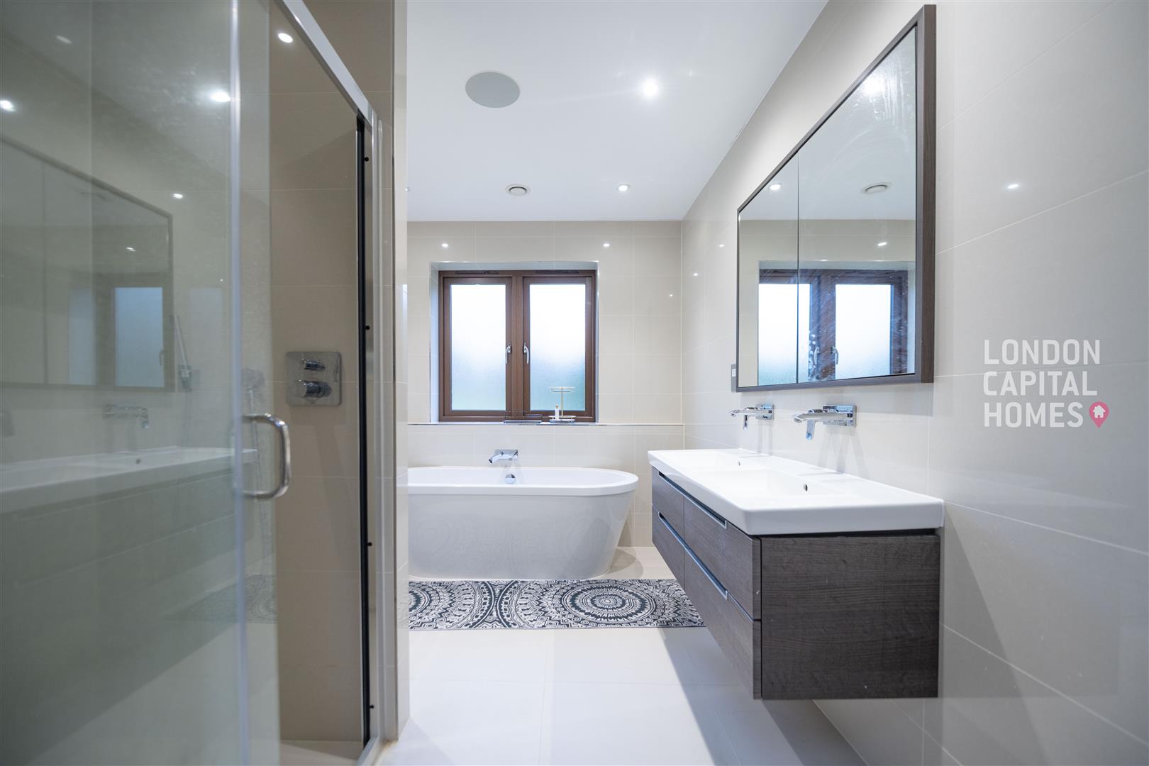 Duchess Crescent, Stanmore